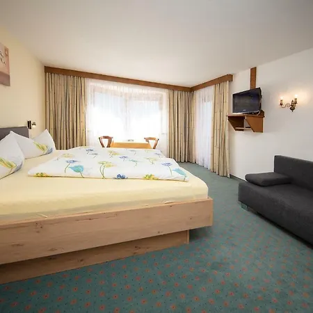 Gaestehaus Marco Oda ve Kahvaltı