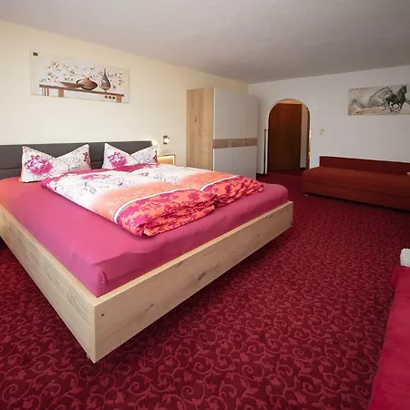 ベッド・アンド・ブレックファスト Gaestehaus Marco 3*