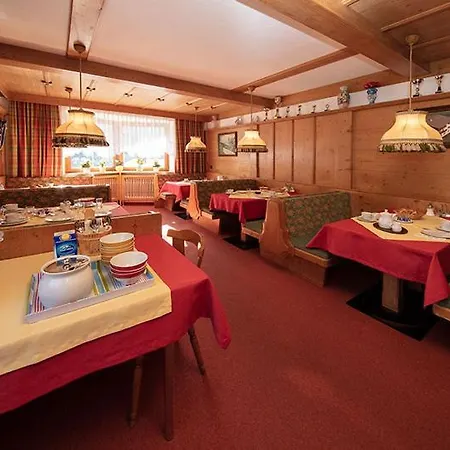 Bed & Breakfast Gaestehaus Marco Sölden